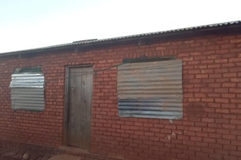 Improve teachers houses at Ng'ongo Primary School for staff motivation